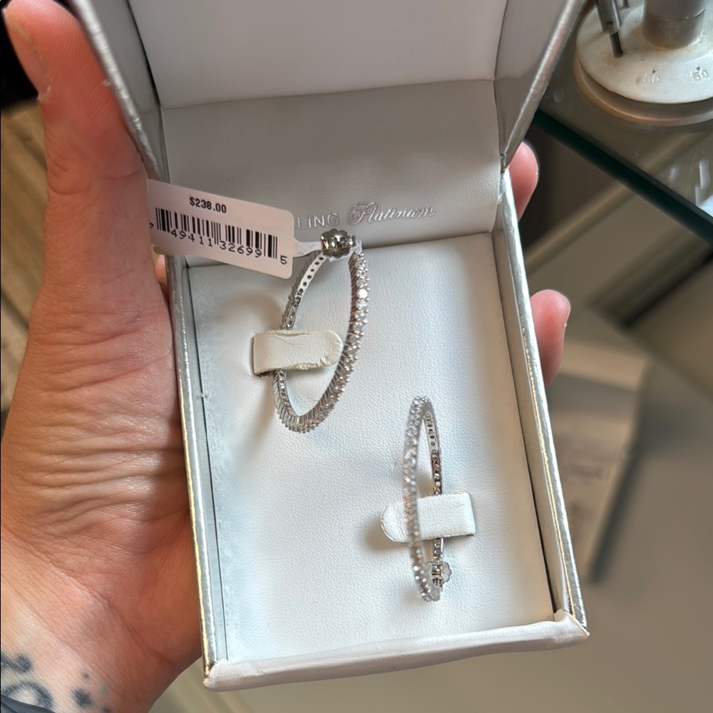Elegant Silver Jewelry Set